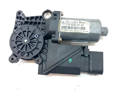 Vindusheismotor høyre bak MERCEDES-BENZ E-CLASS (W210) E 320 (210.065) (224 hp) 30477657