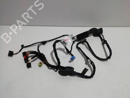 Used Fuse box SEAT LEON (5F1) 1.4 TSI (150 hp) 25593547