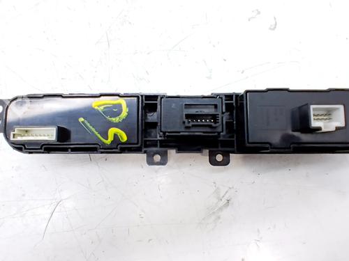 Warning switch KIA CARENS IV 1.7 CRDi | BP36665788I22 - Image 2