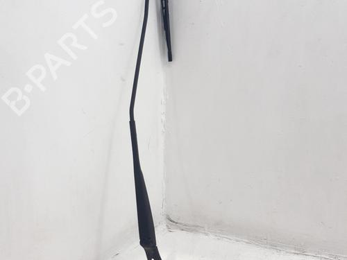 Used Front windshield wiper arm Front windshield wiper arm 38264249 38264249