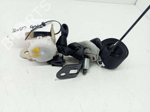 Used Rear center seatbelt TOYOTA YARIS (_P13_) 1.5 Hybrid (NHP130_, NHP130) (101 hp) 28956823