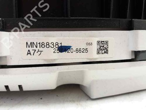 Instrument cluster MITSUBISHI GRANDIS (NA_W) 2.4 MIVEC (NA4W) | BP23387569C47 