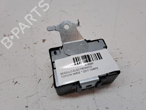 Elektronisk modul TOYOTA YARIS (_P13_) 1.3 (NSP130_, NSP130) (99 hp) 24172224
