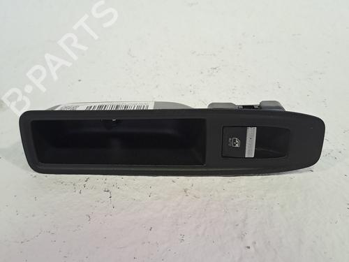 Venstre bak elrute bryter RENAULT CAPTUR II (HF_) TCe 140 (HFN0) (140 hp) 25834342