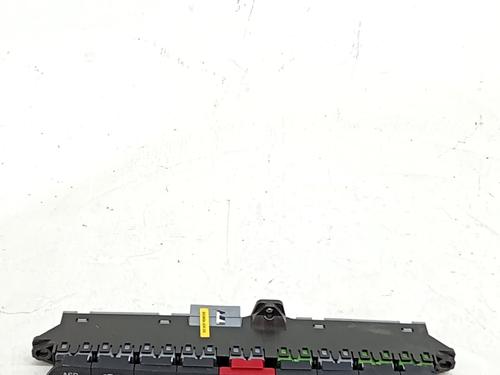 Used Warning switch FIAT DOBLO Cargo (263_) 1.3 D Multijet (263WXU1A, 263ZXU1A, 263WYB1A, 263ZYB1A) (95 hp) 31700806