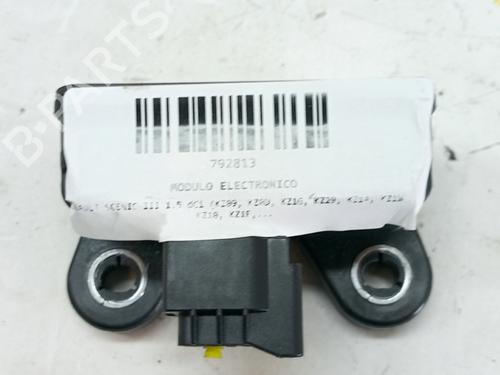 Used Electronic module RENAULT MEGANE III Grandtour (KZ0/1) 1.5 dCi (KZ09, KZ0D, KZ1G, KZ29, KZ14, KZ1W, KZ10, KZ1F,... (110 hp) 31035901