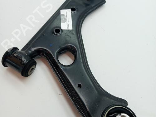 Used Right front suspension arm FIAT FIORINO Box Body/MPV (225_) 1.3 D Multijet (225BXD1A, 225BXB1A, 225BXB11) (75 hp) 23341200