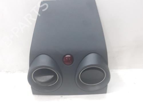 Used Middle console Middle console MITSUBISHI COLT VI (Z3_A, Z2_A) 1.5 DI-D (Z39A) (95 hp) 33768919 33768919