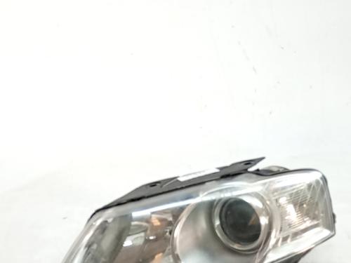 Venstre forlygte VW PASSAT B6 (3C2) 2.0 TDI 16V (140 hp) 31580026