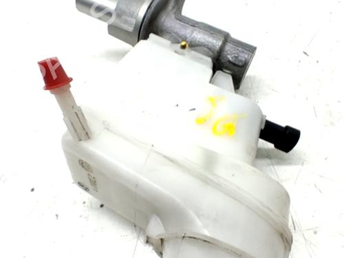 Used Brake master cylinder JEEP RENEGADE SUV (BU, B1, BV) 1.0 T-GDi (120 hp) 31262338
