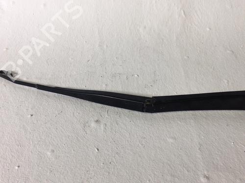Used Front windshield wiper arm Front windshield wiper arm 38772177 38772177