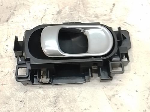 Used Front right interior door handle Front right interior door handle 39554689 39554689