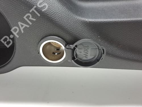 Armrest / Center console PEUGEOT 2008 II (UD_, US_, UY_, UJ_, UR_, UC_) 1.2 PureTech 100 (USHNK) | BP23376769I20 