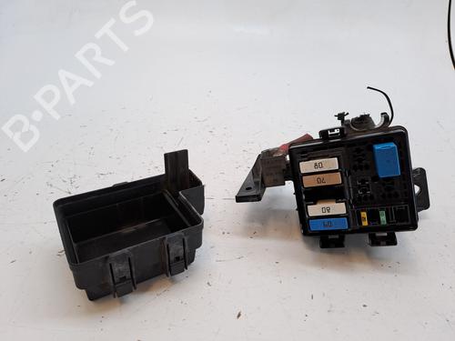 Sikringsdose RENAULT MEGANE II Saloon (LM0/1_) 1.5 dCi (LM0F, LM0T, LM2B) (82 hp) 28037242
