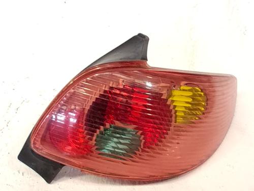 Used Right taillight Right taillight PEUGEOT 206 Hatchback (2A/C) 1.4 HDi eco 70 (68 hp) 33772992 33772992