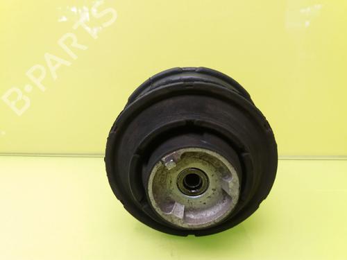 Used Engine mount MERCEDES-BENZ C-CLASS (W202) C 220 CDI (202.133) (125 hp) 23418922