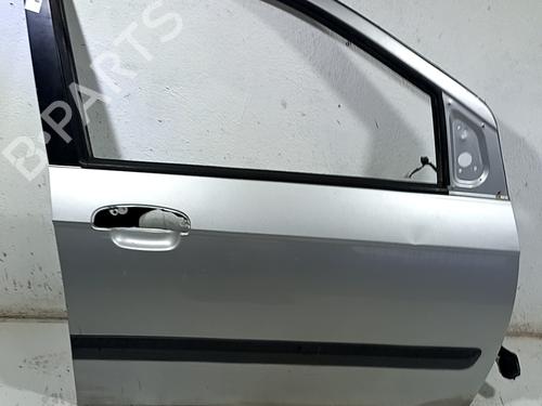 Dør høyre foran Dør høyre foran HYUNDAI GETZ (TB) 1.3 i (82 hp) 34618399 34618399