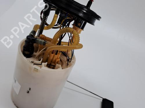 Used Fuel pump TOYOTA AVENSIS Saloon (_T27_) 2.0 D-4D (ADT270_, ADT270R) (126 hp) 23363395