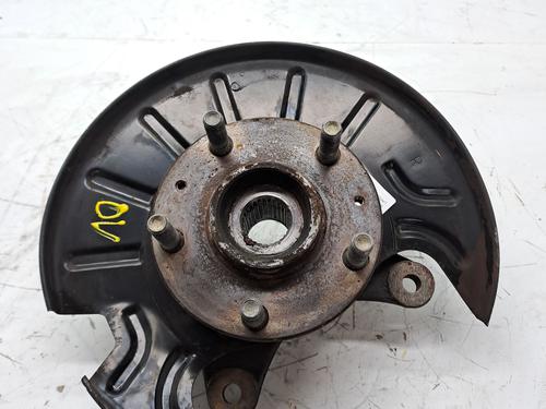Used Left front steering knuckle LAND ROVER FREELANDER I (L314) 2.5 V6 4x4 (177 hp) 23379704