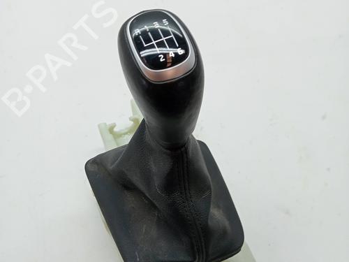 Used Gear lever KIA XCEED (CD) 1.5 T-GDI (160 hp) 23347426
