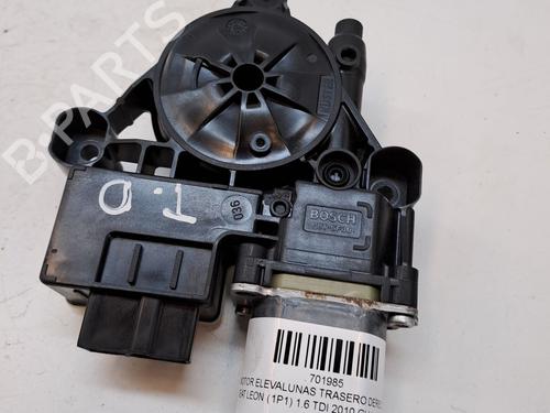Used Right rear window motor SEAT LEON ST (5F8) 1.6 TDI (105 hp) 26951300