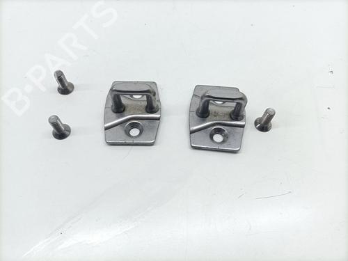 Used Hinge/Door check strap BMW 3 (E90) 320 d (184 hp) 29228081