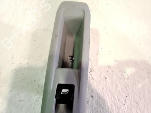 Mando elevalunas trasero izquierdo PEUGEOT 308 SW II (LC_, LJ_, LR_, LX_, L4_) 2.0 BlueHDi 150 (150 hp) 29992157