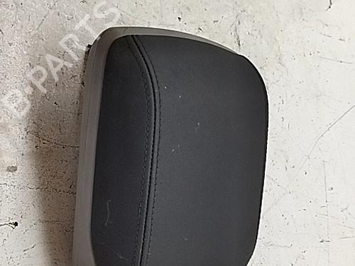 Armrest / Center console VOLVO C30 (533) 2.0 D | BP29500182I20 