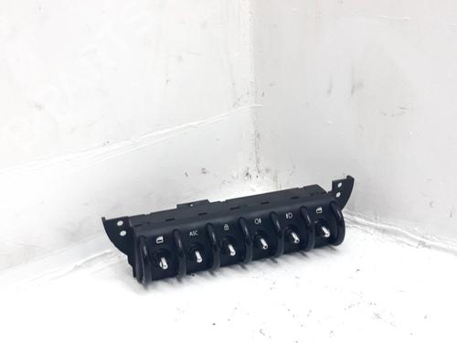 Used Switch Switch MINI MINI (R50, R53) Cooper (116 hp) 34119746 34119746