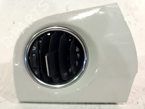 Used Air vent Air vent FIAT 500 (312_) 1.0 Mild Hybrid (312.AYD1B) (69 hp) 33764949 33764949