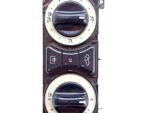 Commande Chauffage MERCEDES-BENZ SLK (R170) 230 Kompressor (170.447) (193 hp) 32281460
