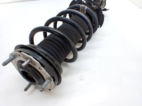 Left front shock absorber FORD FIESTA VII (HJ, HF) 1.1 Ti-VCT | BP31153231M16