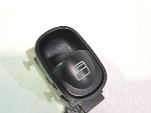 Used Left rear window switch MERCEDES-BENZ C-CLASS T-Model (S203) C 200 CDI (203.207) (122 hp) 23373386