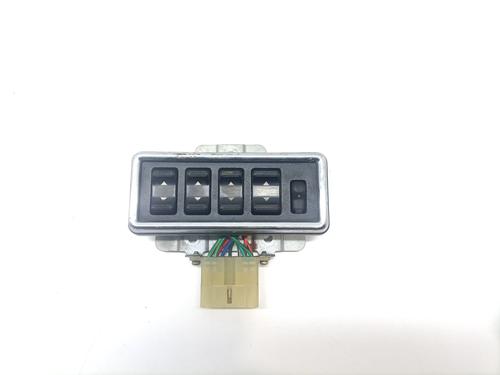 Used Left front window switch MITSUBISHI PAJERO I (L04_G, L14_G) 2.6 4WD (L042G, L047G) (103 hp) 31061666