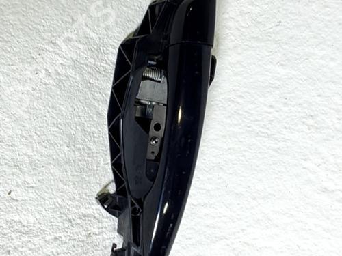 Używane Klamka zewnętrzna drzwi przednich prawych PEUGEOT 308 SW II (LC_, LJ_, LR_, LX_, L4_) 2.0 BlueHDi 150 (150 hp) 29992107