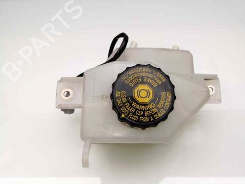 Used Power steering reservoir TOYOTA AURIS Estate (_E18_) 1.8 Hybrid (ZWE186_, ZWE186R, ZWE186H) (136 hp) 26048639