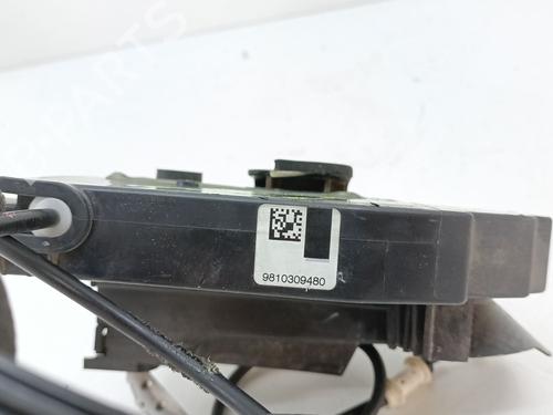 Front left lock PEUGEOT 308 II (LB_, LP_, LW_, LH_, L3_) 1.6 BlueHDi 120 | BP27174919C98