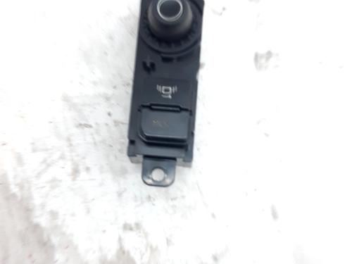Used Switch Switch PEUGEOT 208 I (CA_, CC_) 1.2 VTI 82 (82 hp) 36377051 36377051