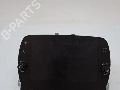 Used Display monitor FIAT 500 (312_) 1.0 Mild Hybrid (312AYD1B) (71 hp) 24108120