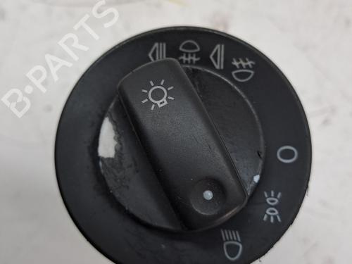 Used Headlight switch AUDI A4 B7 (8EC) 2.0 TDI (136 hp) 23373025