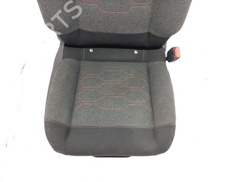 Right front seat CITROËN C3 III (SX) 1.2 THP 110 (SXHNPS, SXHNZT, SXHNZ6) | BP34716338C16 - Image 5