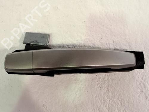 Poignée extérieure arrière droite CHEVROLET CAPTIVA (C100, C140) 2.2 D 4WD (184 hp) 31369639