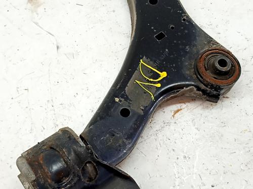 Used Left front suspension arm VOLVO XC70 II (136) D5 AWD (185 hp) 31874448
