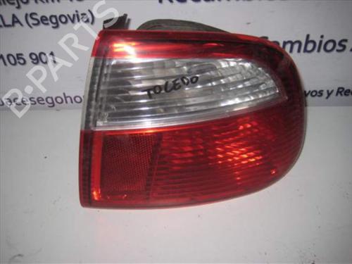 Used Right taillight SEAT TOLEDO I (1L2) 1.6 i (73 hp) 25458279