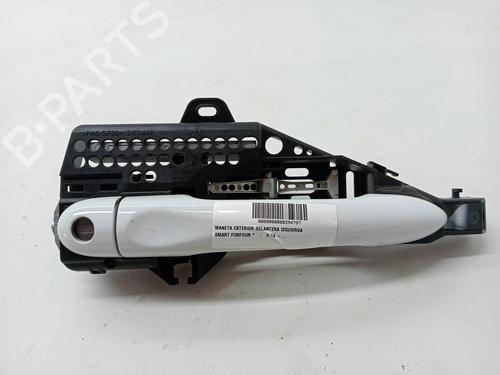 Używane Klamka zewnętrzna drzwi przednich lewych SMART FORFOUR Hatchback (453) electric drive / EQ (453.091) (56 hp) 23349188