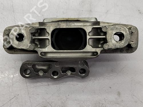 Used Engine mount Engine mount MG MG ZS SUV (AZS1) 1.5 VTi (106 hp) 35784756 35784756
