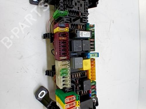 Sikringsdåse MERCEDES-BENZ CLA Shooting Brake (X117) CLA 180 (117.942) (122 hp) 31035861