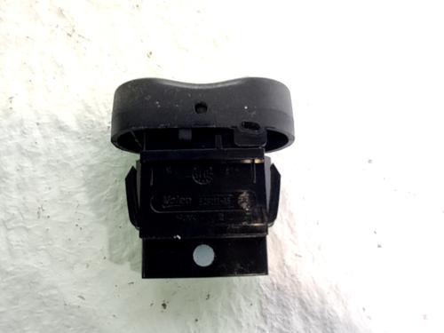 Schalter DACIA SANDERO 1.2 16V | BP32107699I30