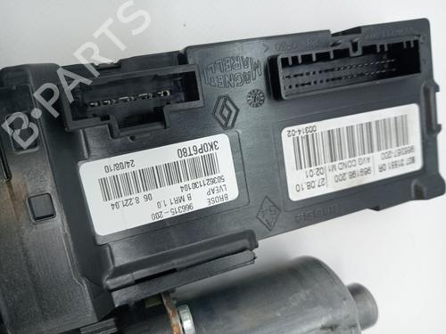 Rudehejsemotor forskærm venstre RENAULT MEGANE III Hatchback (BZ0/1_, B3_) 1.5 dCi | BP23356880E21