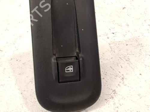 right-front-window-switch-nissan-nv400-van-x62-x62b-2011-34367555 main image